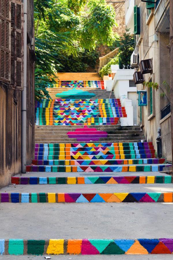 30 Beautiful Street Artworks on Stairs