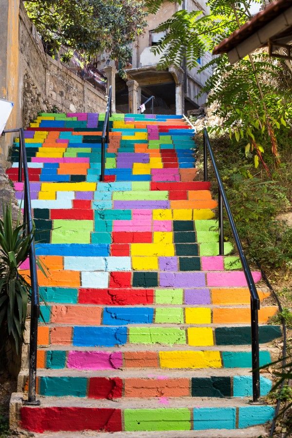 30 Beautiful Street Artworks on Stairs