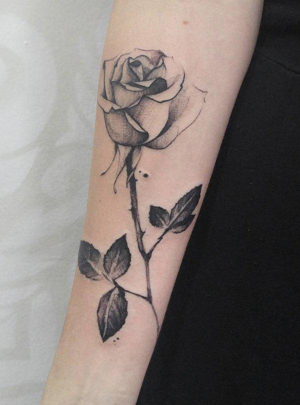 140 Meaningful Rose Tattoo Designs