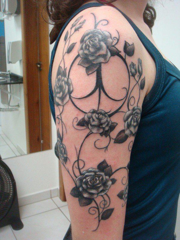 140 Meaningful Rose Tattoo Designs