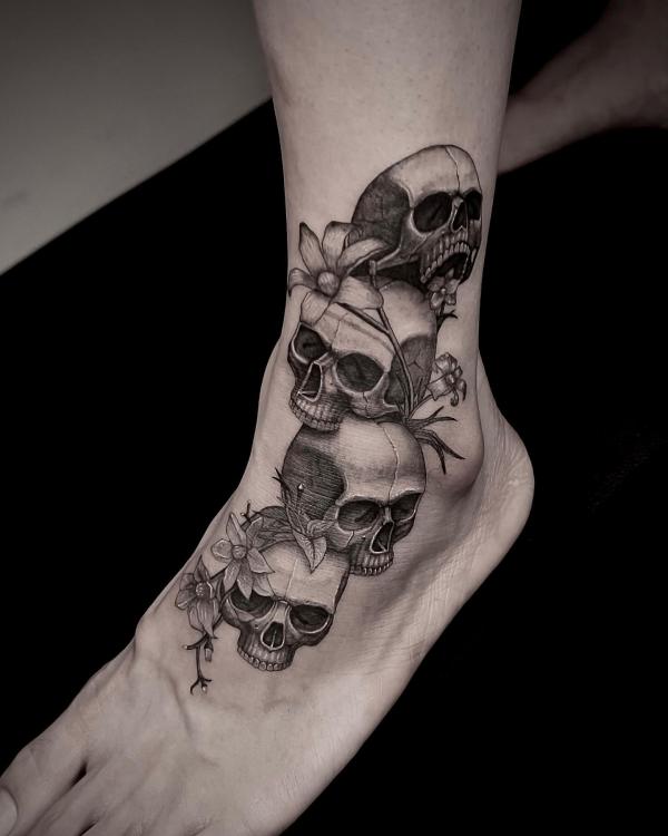 130 Awesome Skull Tattoo Designs
