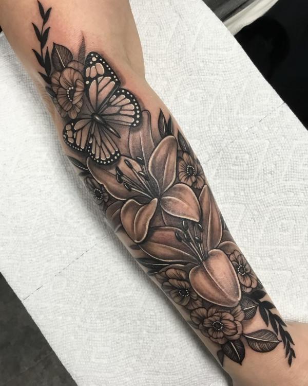90 Awesome Lily Tattoo Designs with Meaning