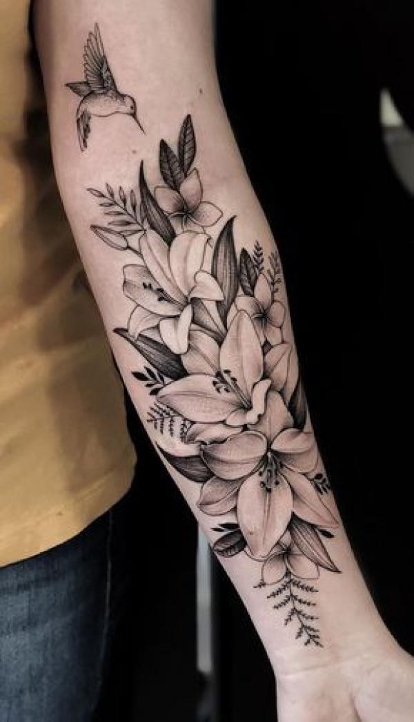 90 Awesome Lily Tattoo Designs with Meaning