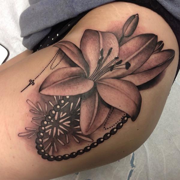 90 Awesome Lily Tattoo Designs with Meaning