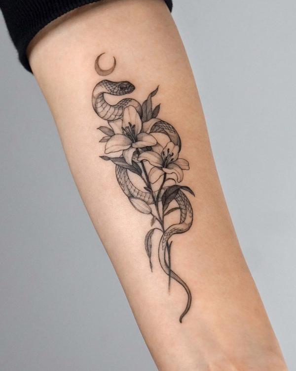 90 Awesome Lily Tattoo Designs with Meaning