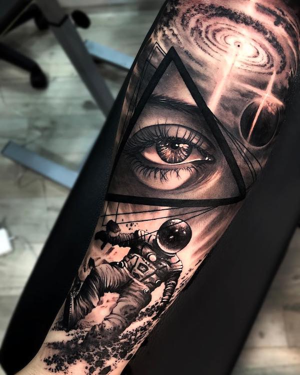100 Eye Tattoos to Inspire Your Next Ink