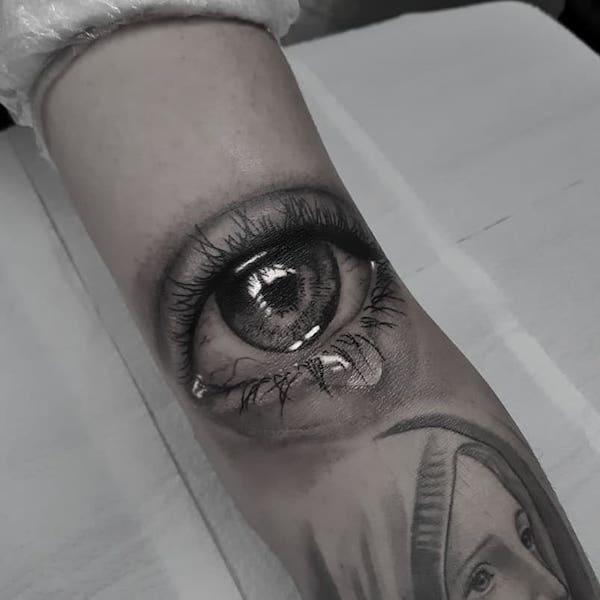 100 Eye Tattoos to Inspire Your Next Ink
