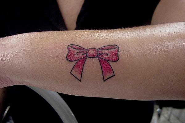 30 Cute Ribbon Tattoos for Women