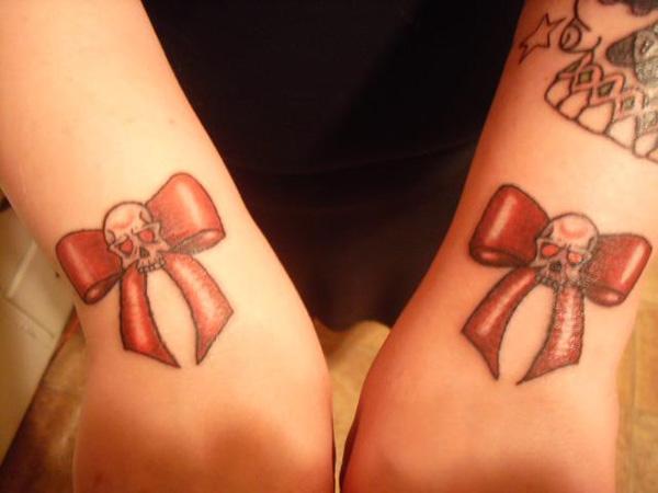 30 Cute Ribbon Tattoos for Women