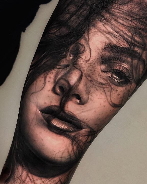 50 Amazing Girl Tattoo Designs