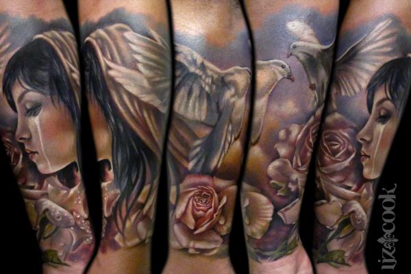 50 Amazing Girl Tattoo Designs