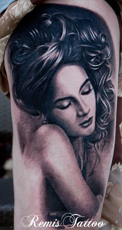 50 Amazing Girl Tattoo Designs