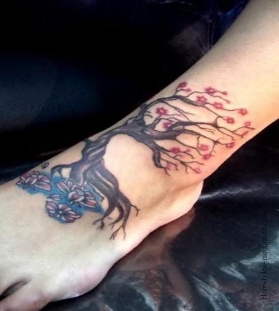 50 Awesome Foot Tattoo Designs