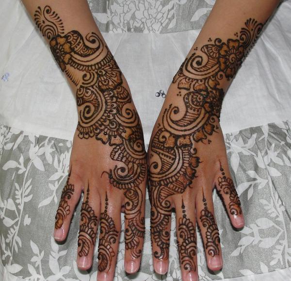 50 Intricate Henna Tattoo Designs