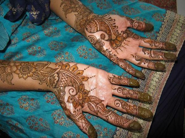 50 Intricate Henna Tattoo Designs