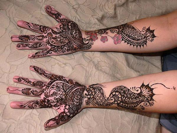 50 Intricate Henna Tattoo Designs