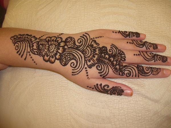 50 Intricate Henna Tattoo Designs