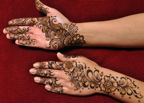 50 Intricate Henna Tattoo Designs