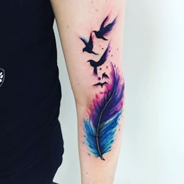 50 Beautiful Feather Tattoo Designs