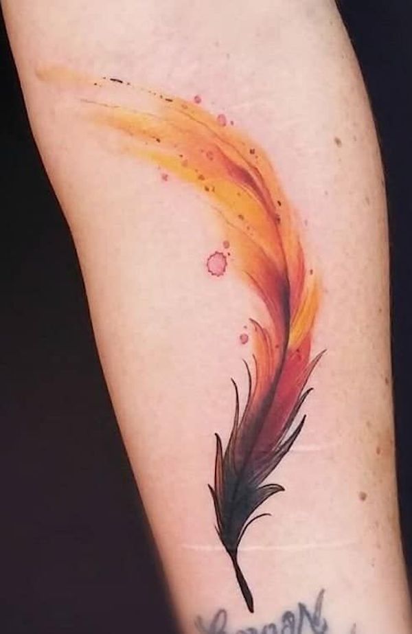 50 Beautiful Feather Tattoo Designs