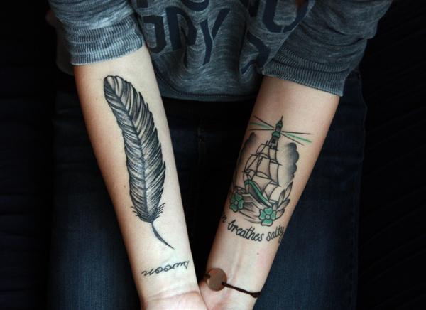 50 Beautiful Feather Tattoo Designs