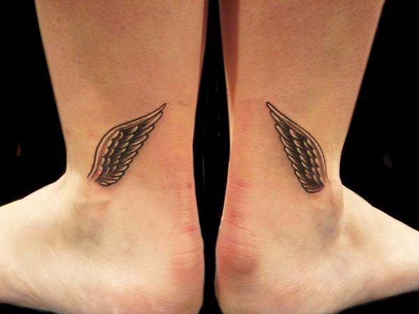 50+ Cute Small Tattoos You will Love