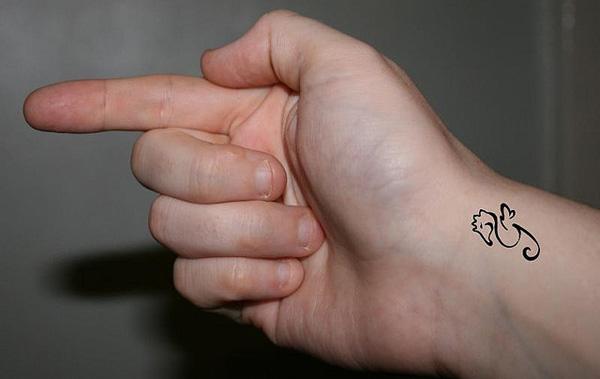 50+ Cute Small Tattoos You will Love