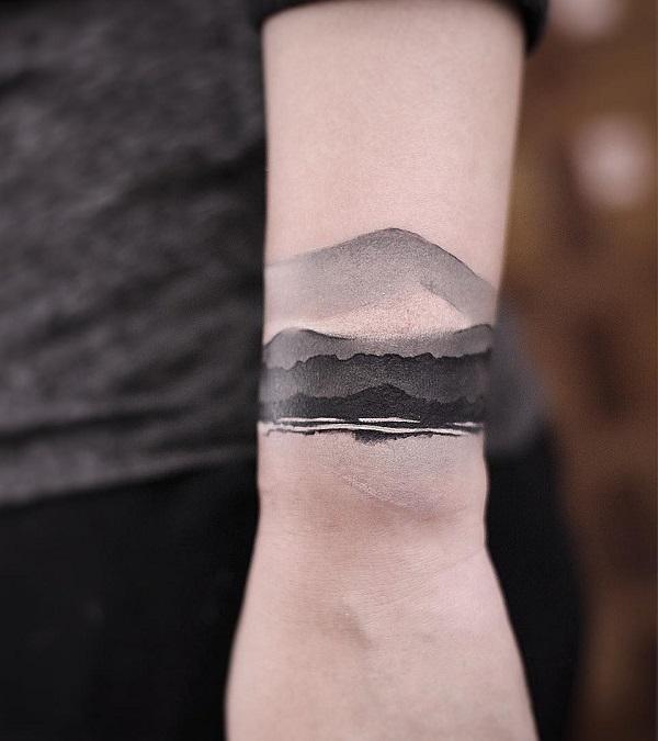 50 Eye-Catching Wrist Tattoo Ideas