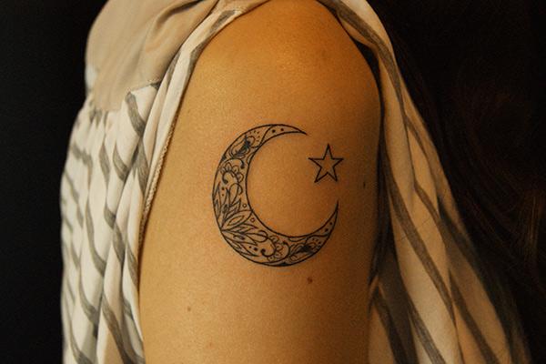50 Examples of Moon Tattoos