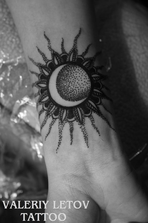 50 Examples of Moon Tattoos