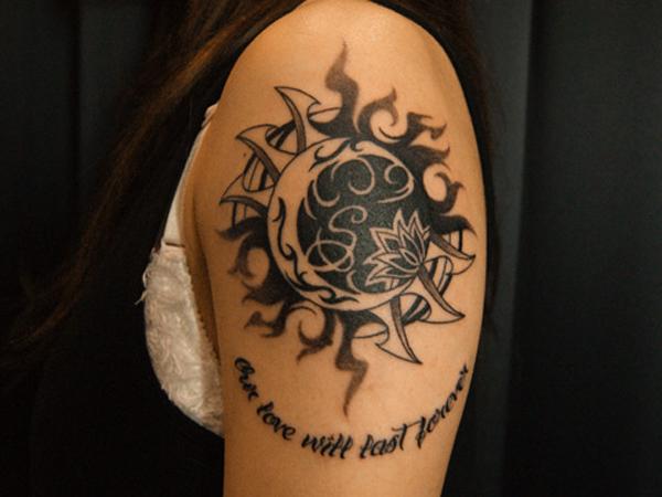 50 Examples of Moon Tattoos