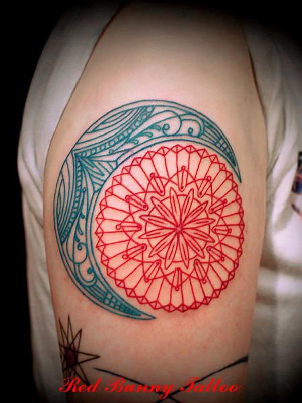 50 Examples of Moon Tattoos