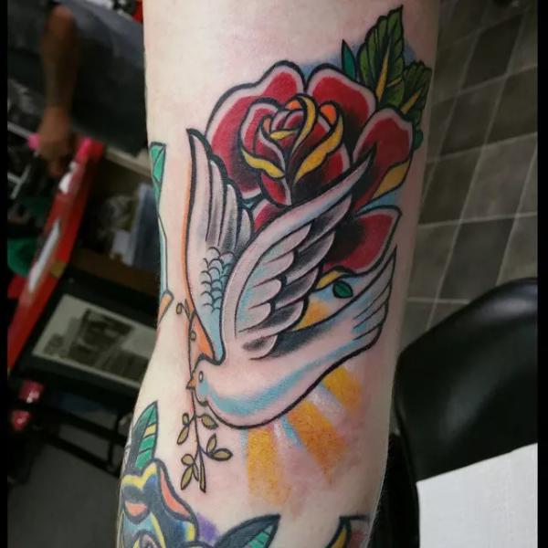 80 Peaceful Dove Tattoos with Meaning