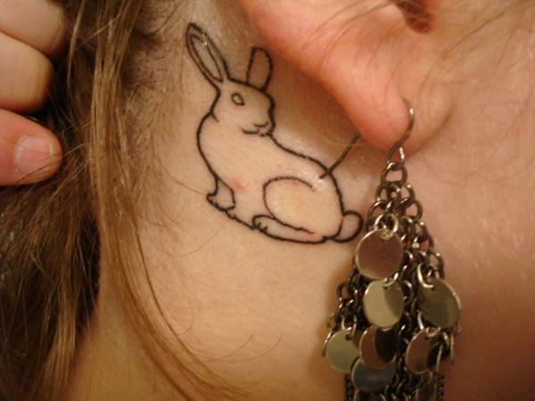 55 Incredible Ear Tattoos