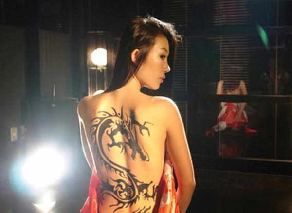 50 Stunning Tribal Tattoo Designs for Women