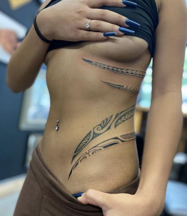 50 Stunning Tribal Tattoo Designs for Women