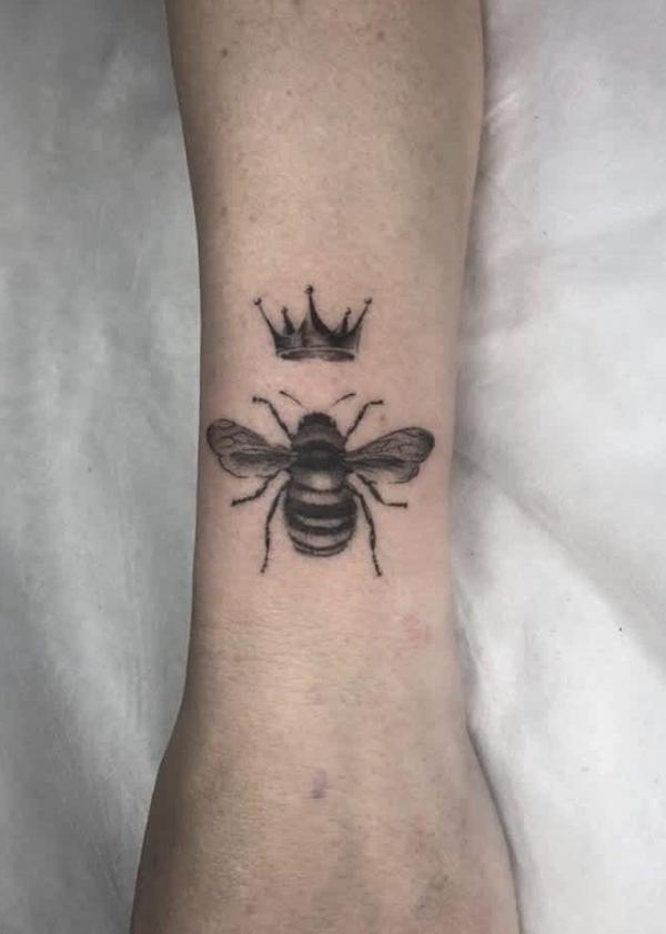 Inked Royalty: Explore 100 Meaningful Crown Tattoos