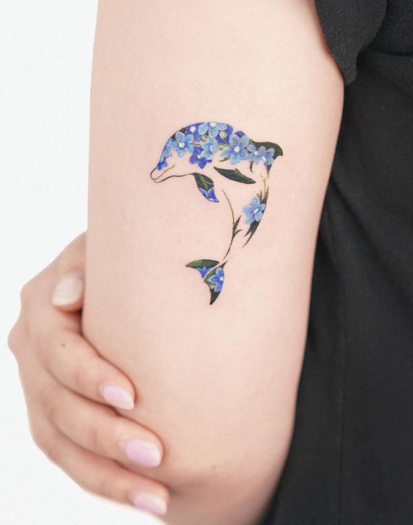 130 Lovely Dolphin Tattoos and Meanings