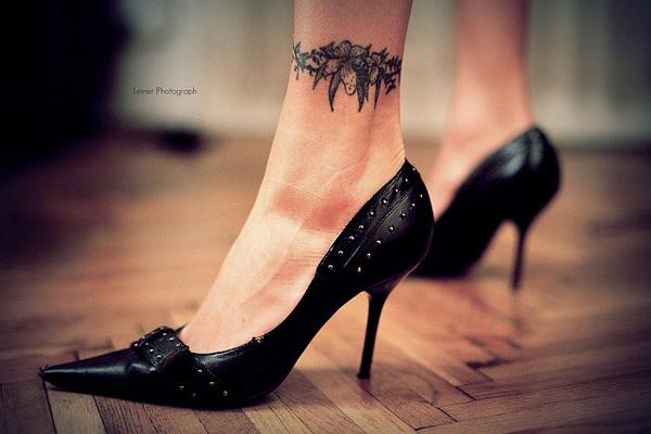 70 Ankle Tattoos for Women: Adding Spice to Your Step!