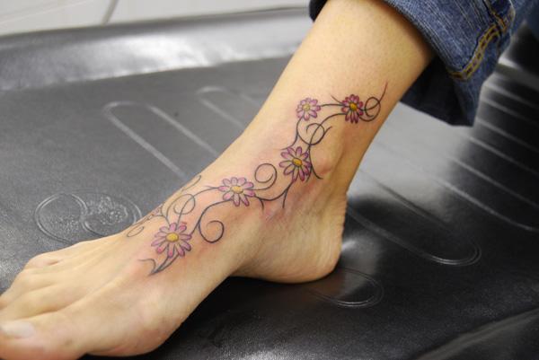 70 Ankle Tattoos for Women: Adding Spice to Your Step!