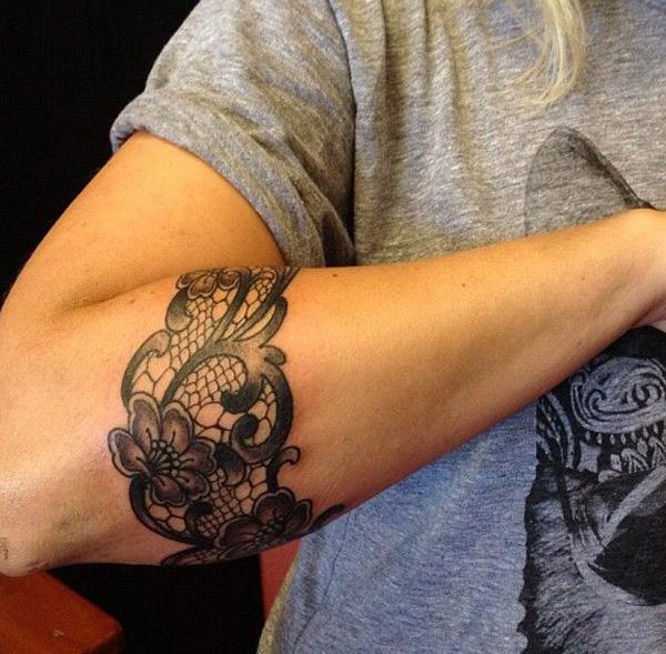 Unveiling 60+ Alluring Lace Tattoos for Women