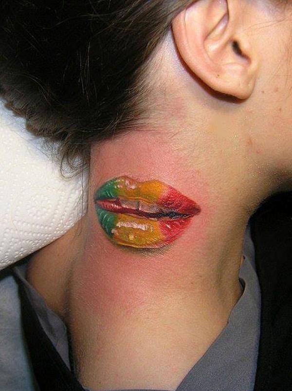 30+ Incredible Lip Tattoos