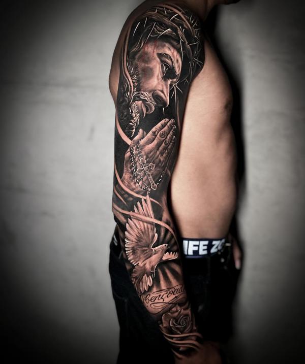 60 Holy Jesus tattoos to Express Your Faith