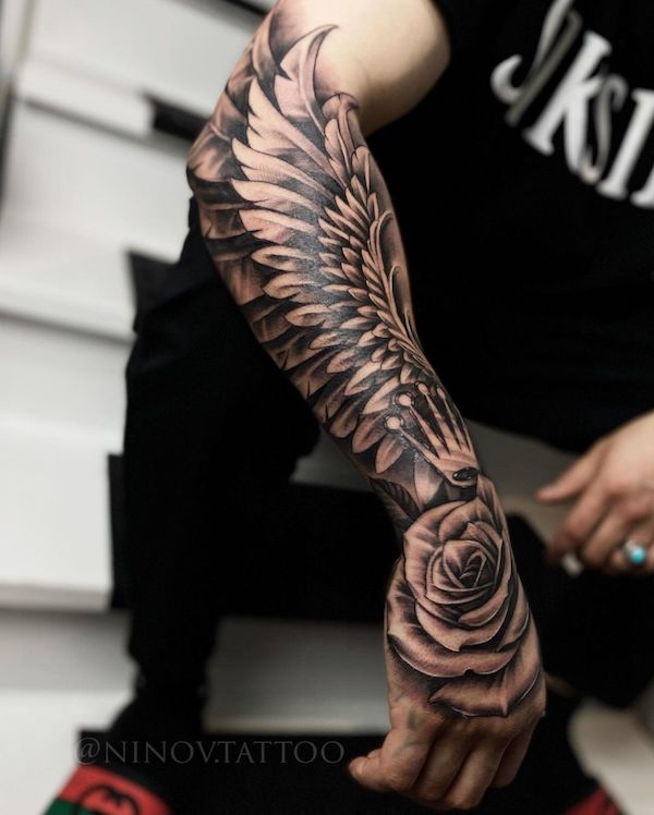 35 Breathtaking Wings Tattoo Designs