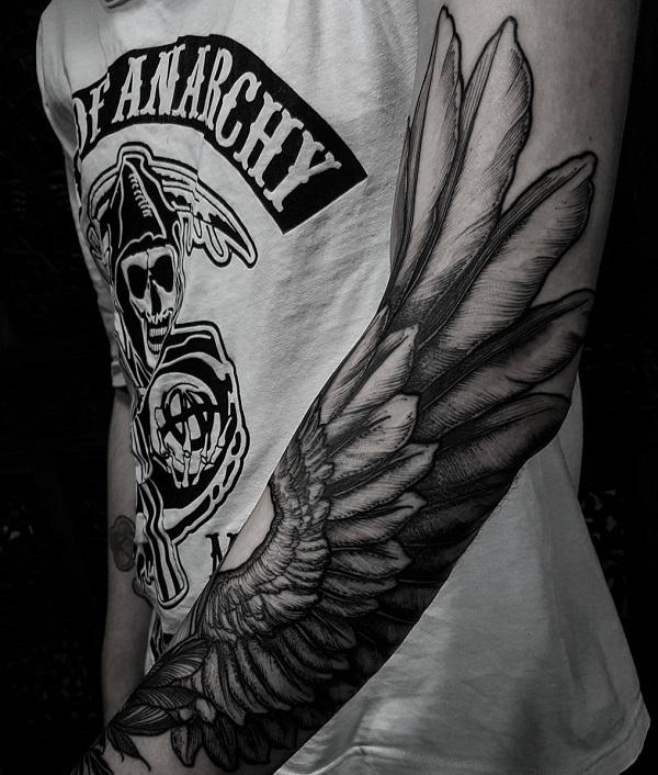 35 Breathtaking Wings Tattoo Designs