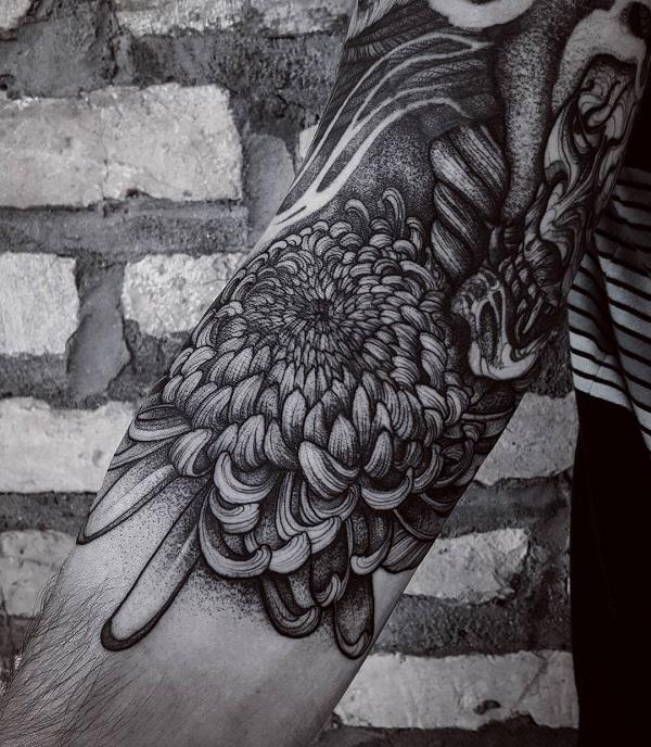 90 Beautiful Chrysanthemum Tattoo Ideas