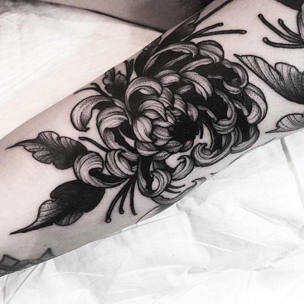 90 Beautiful Chrysanthemum Tattoo Ideas