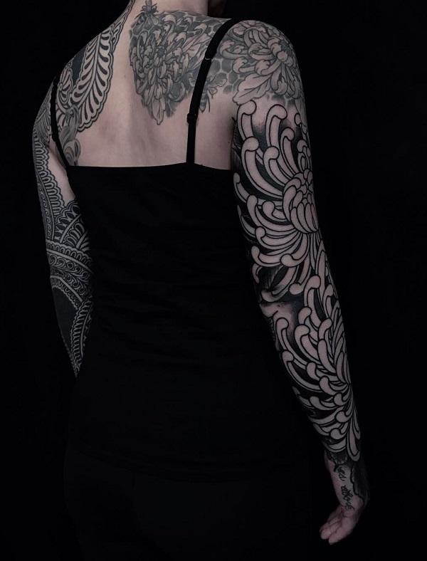 90 Beautiful Chrysanthemum Tattoo Ideas