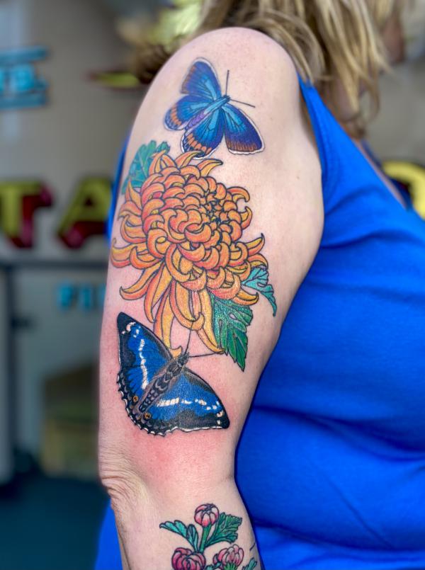 90 Beautiful Chrysanthemum Tattoo Ideas
