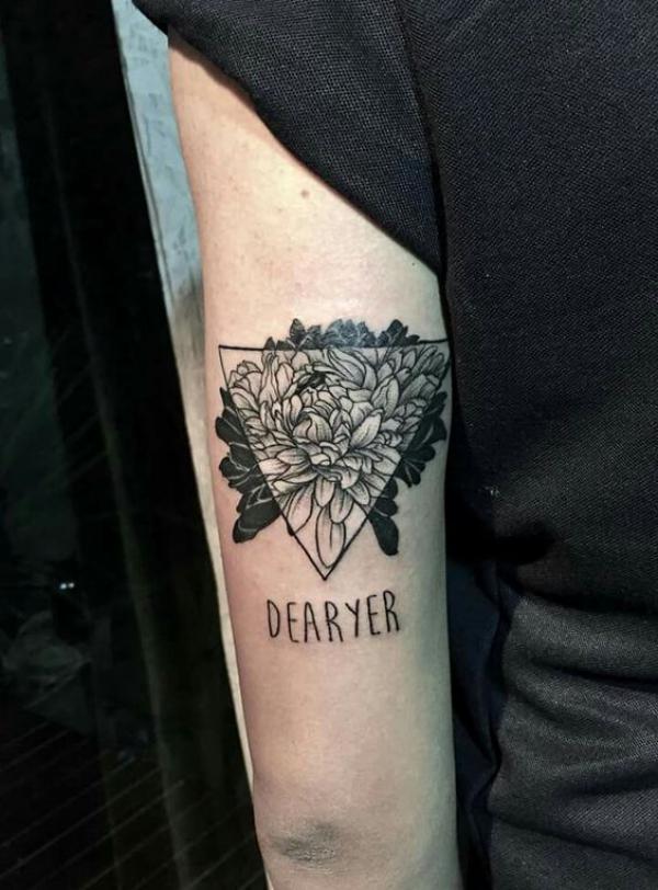 90 Beautiful Chrysanthemum Tattoo Ideas
